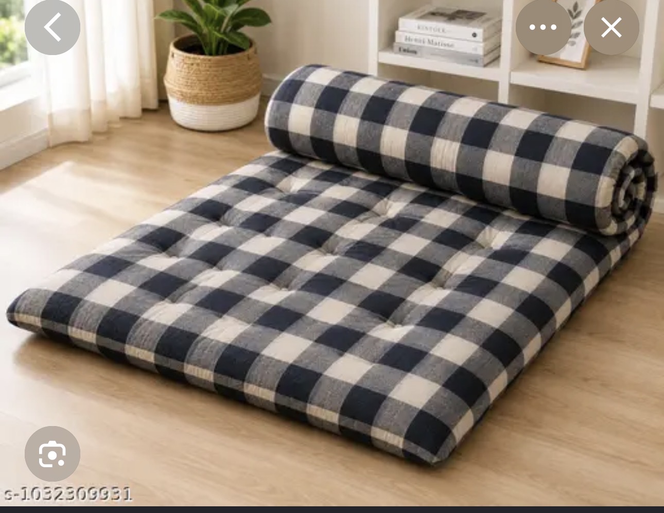 Checked roll-up mattress